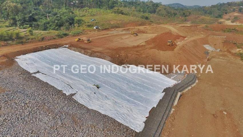 Distributor Geotextile Woven Non Woven Semarang dan Mengenal Teknologi Terbaru Dalam Produksi