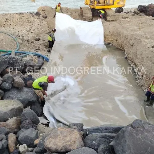 GEOTEXTILE-NON-WOVEN-PROYEK-STRUCTURE-OF-GROIN-B2-AND-B3-AT-SERANGAN-BALI-5