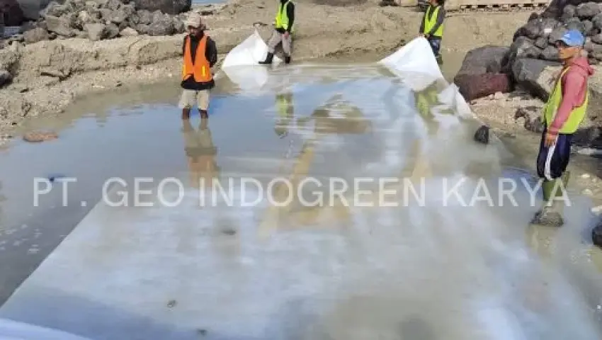 PROYEK STRUCTURE OF GROIN B2 AND B3 AT SERANGAN BALI